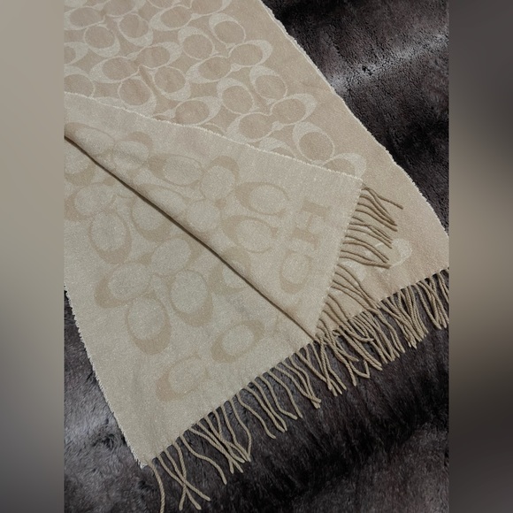COACH Wool Blend Reversible Scarf. - Picture 4 of 8
